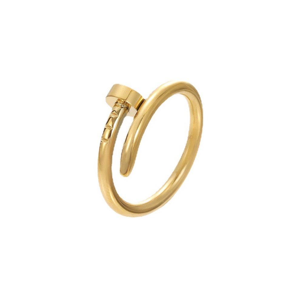 Anillo clavo dorado
